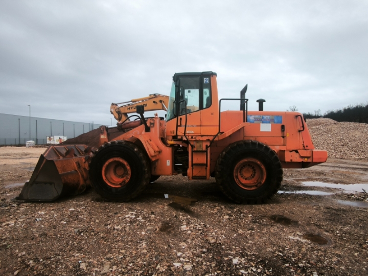 Utovarivač Fiat Hitachi W1910