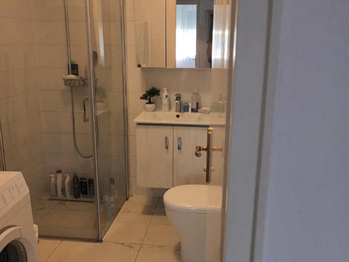 Najam stana 52m2, Pećine