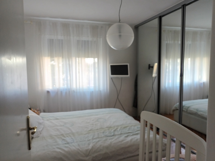 Najam stana 52m2, Pećine