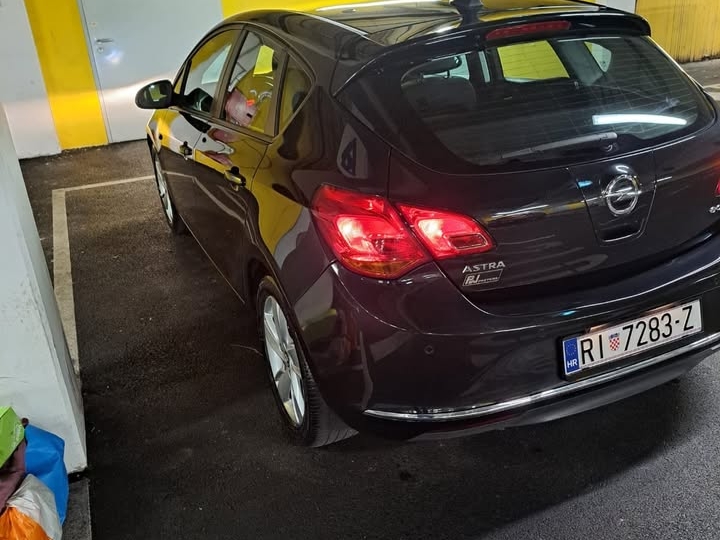 Opel Astra