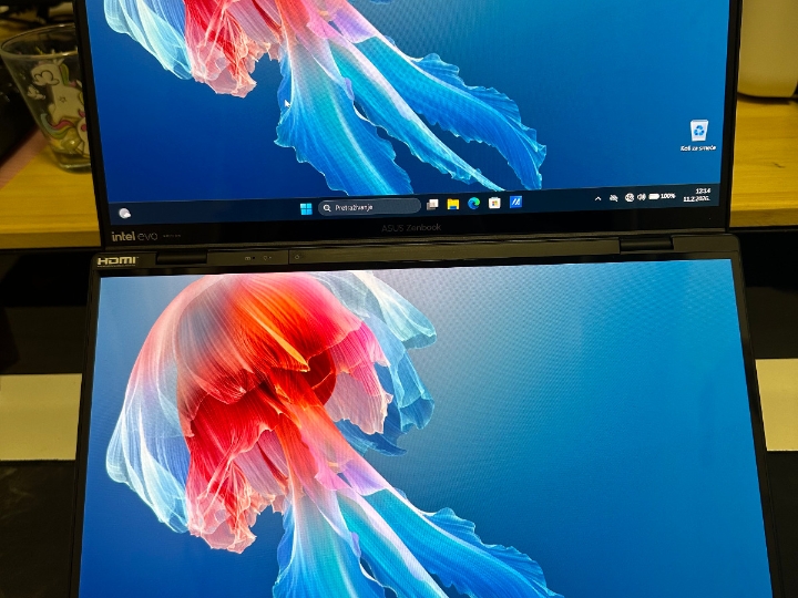 Laptop Asus Zenbook Duo - pro