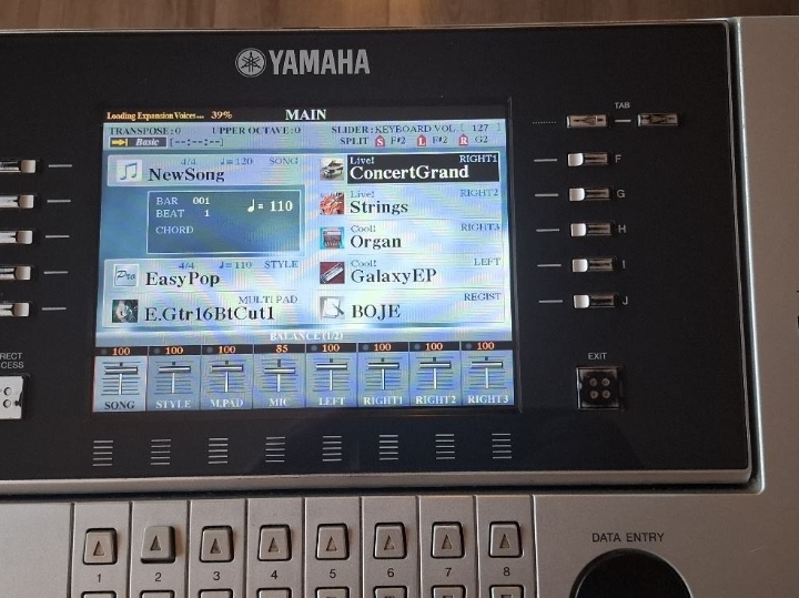 Yamaha Tyros 3