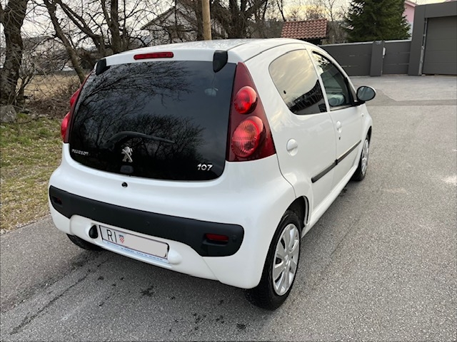 Peugeot 107, 1.0, 50kW, HR auto!!!