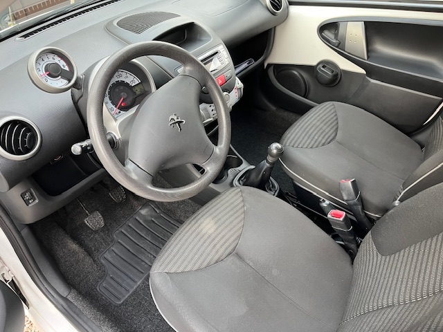 Peugeot 107, 1.0, 50kW, HR auto!!!