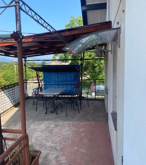 Gornja Drenova, kuća i dvorište