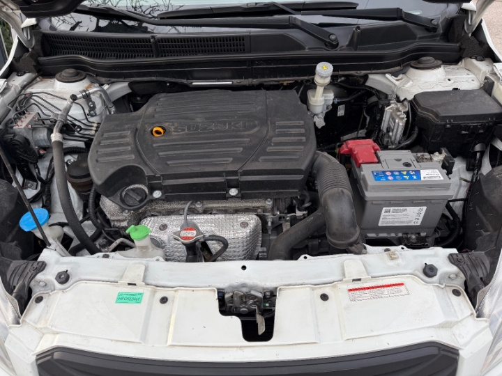 Suzuki SX4 s-cross 2015.