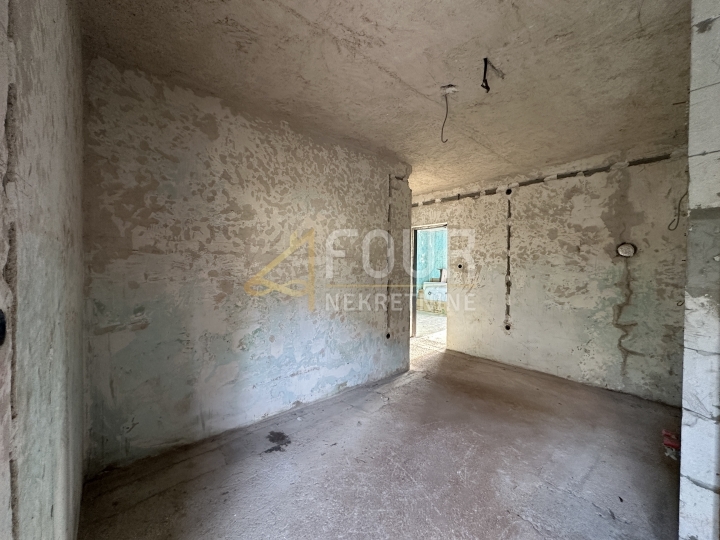 Rijeka, Škurinje, 42.01m2, 2Skl., balkon i pogled na more