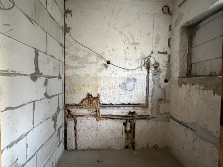 Rijeka, Škurinje, 42.01m2, 2Skl., balkon i pogled na more