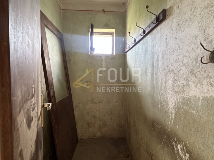 Rijeka, Škurinje, 42.01m2, 2Skl., balkon i pogled na more