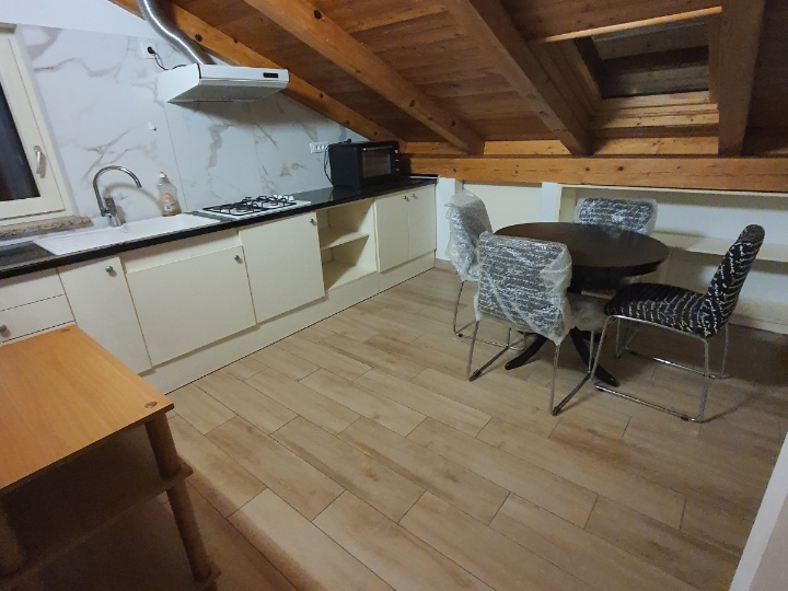 Najam stana, Valdebek, Pula