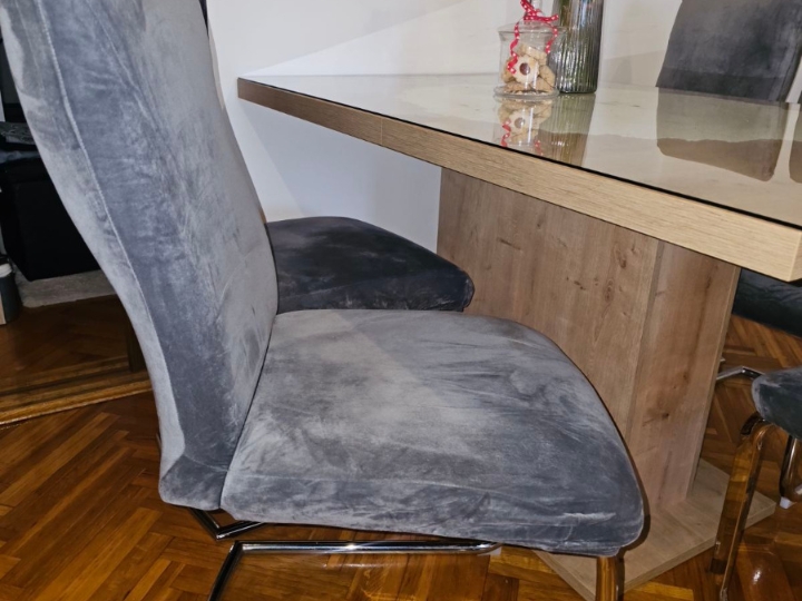 Stolice za blagovaonu