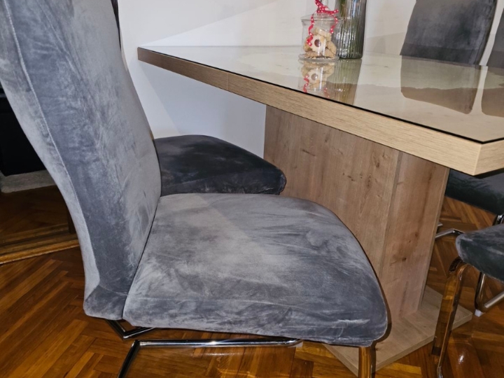 Stolice za blagovaonu