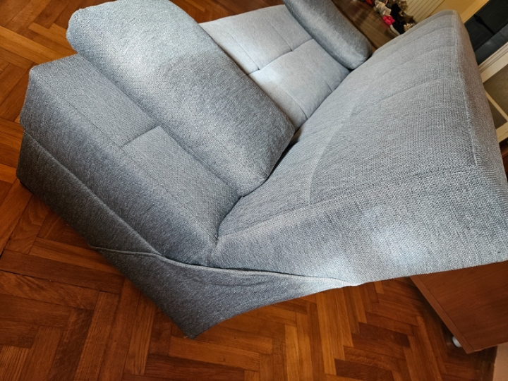 Trosjed (kauč) na razvlačenje