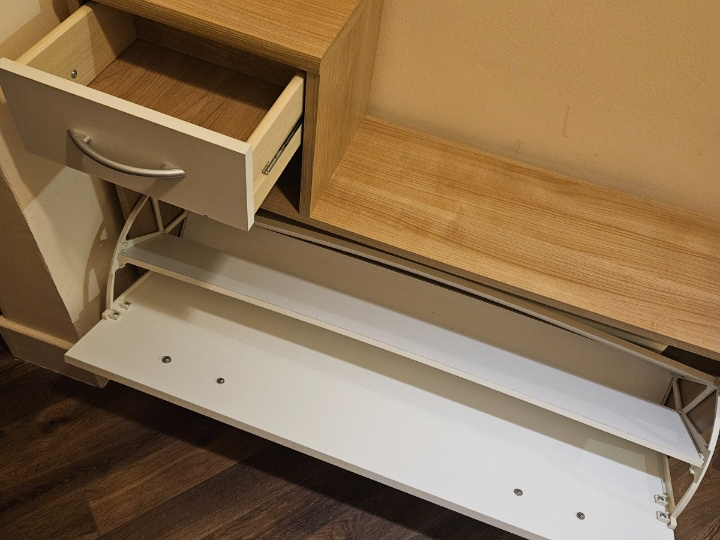 Predsoblje ormar, vješalica, ogledalo