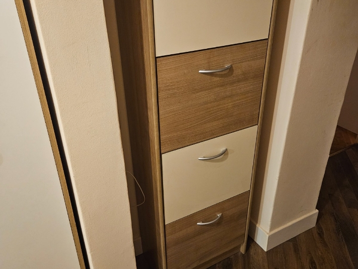 Predsoblje ormar, vješalica, ogledalo