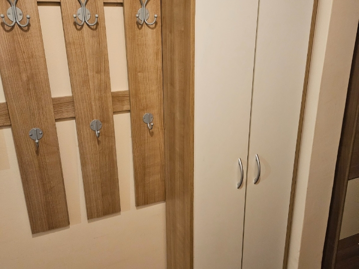 Predsoblje ormar, vješalica, ogledalo