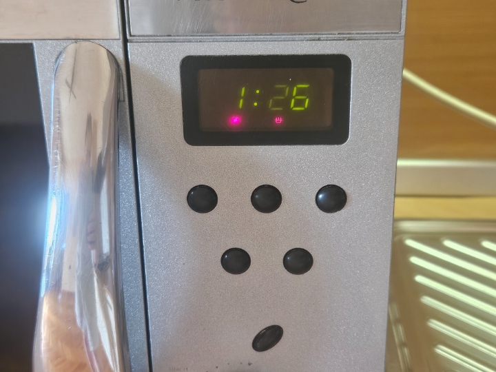 Mikrovalna pećnica inox