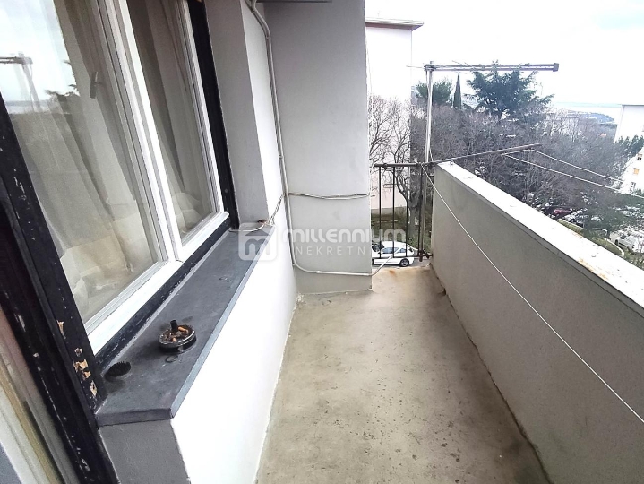 Najam, Donja Vežica, 51m2, 2-sobni stan s balkonom