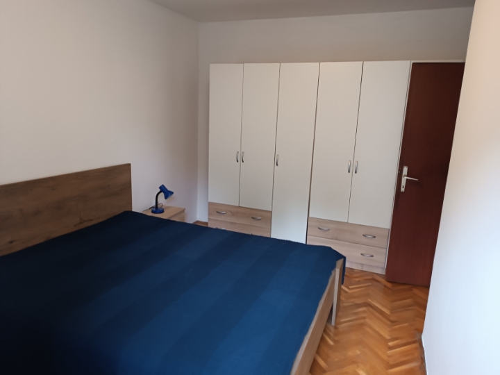 Dvosoban klasični stan D. Drenova