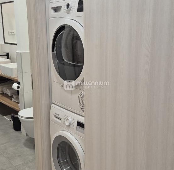 Belveder, 86.50m2, 2S+DB, uređen i namješten