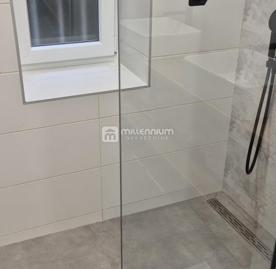 Belveder, 86.50m2, 2S+DB, uređen i namješten