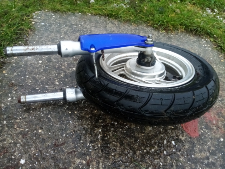 Kotač s gumom 3.5-10 za skuter