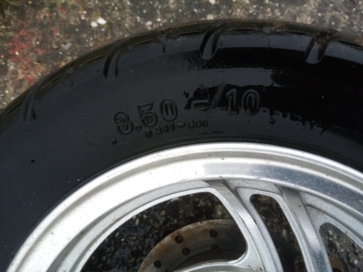 Kotač s gumom 3.5-10 za skuter