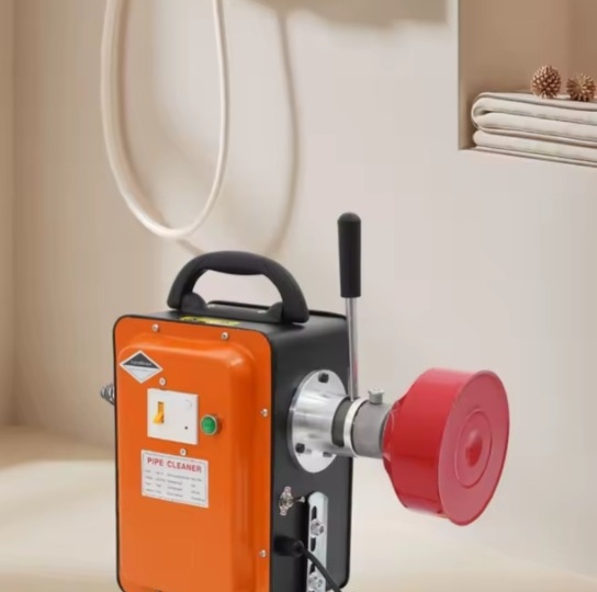 Stroj za čišćenje svih odvoda