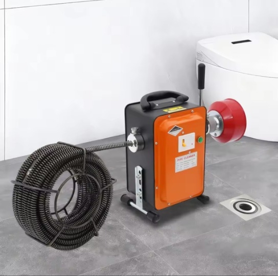 Stroj za čišćenje svih odvoda