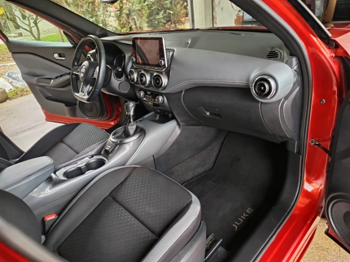 Nissan Juke 1.0 DIG-T, 33.000 km