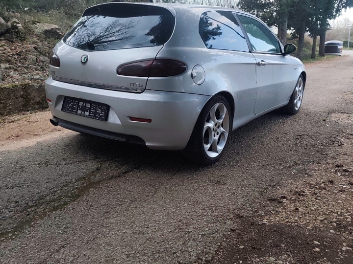 Alfa Romeo 147