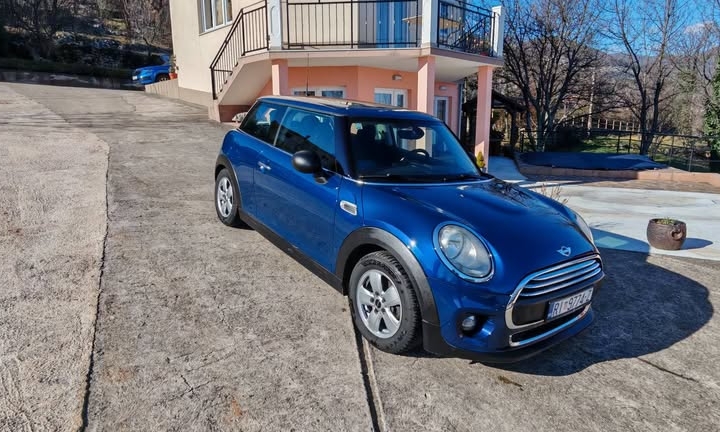 MINI One Diesel F56