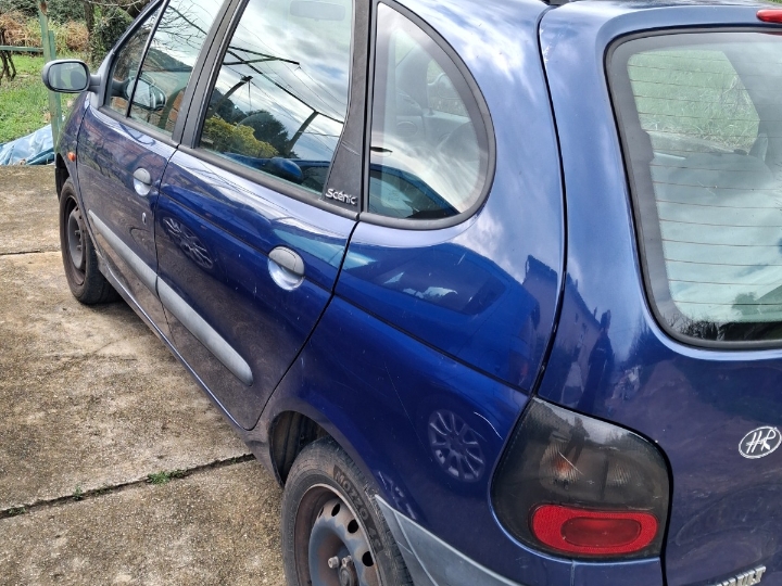 Renault Scenic, reg. 04./2026.