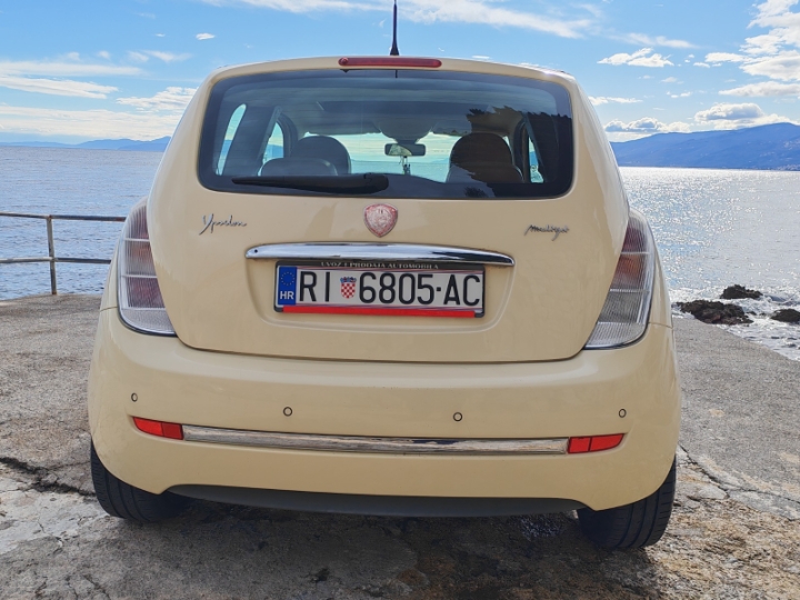 Lancia Ypsilon 1.3 multijet 90