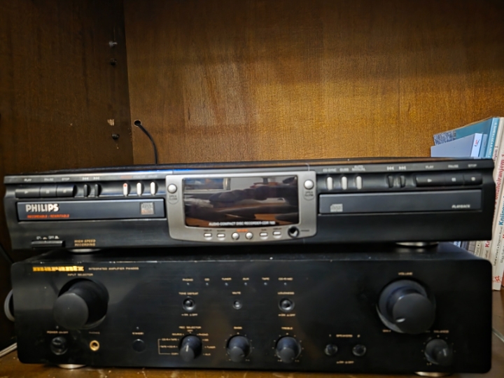 Pojačalo Marantz PM4000
