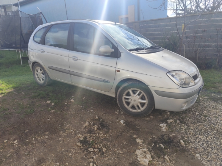 Renault Scenic 1.6, 2002. god. 