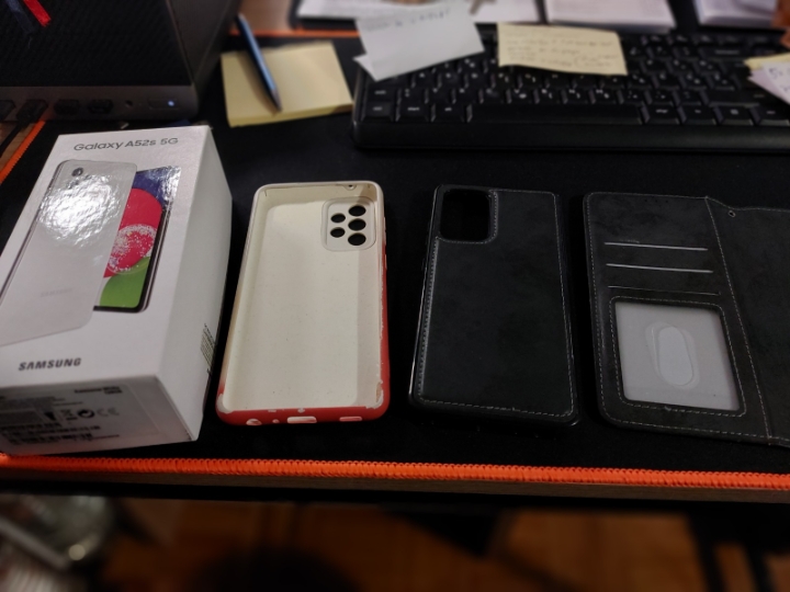 Samsung Galaxy A 52s, bijeli