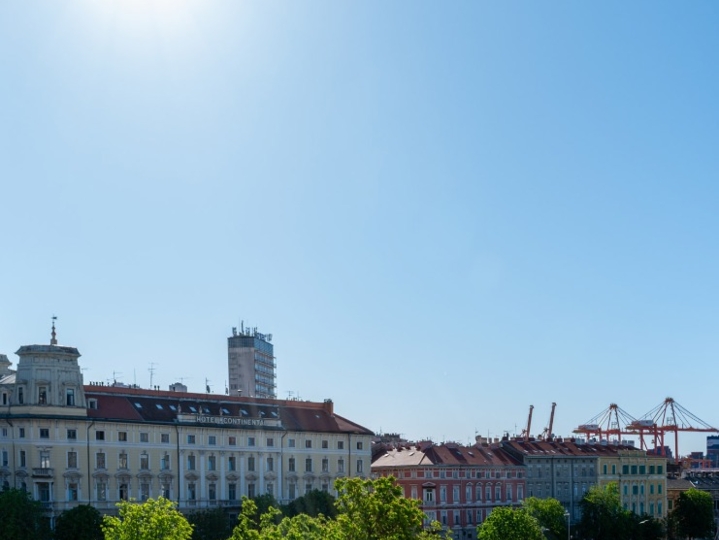 Više kancelarija u centru Rijeke