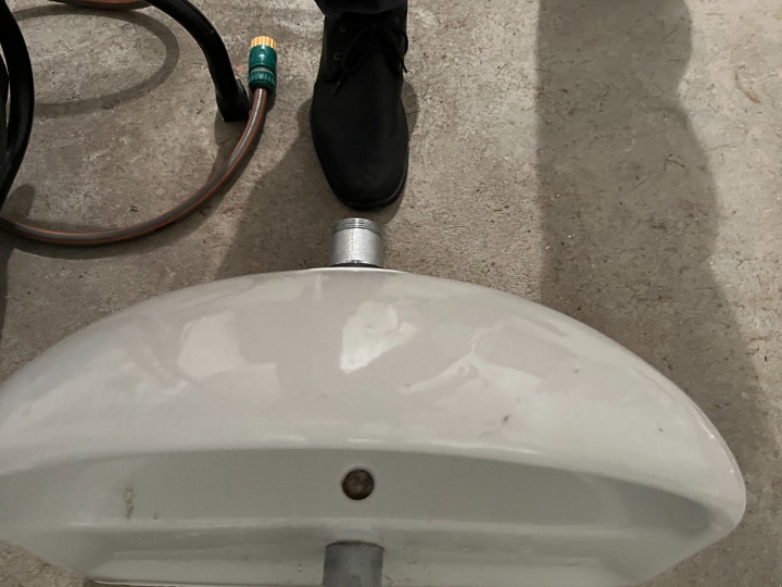 Umivaonik s Hansgrohe slavinom