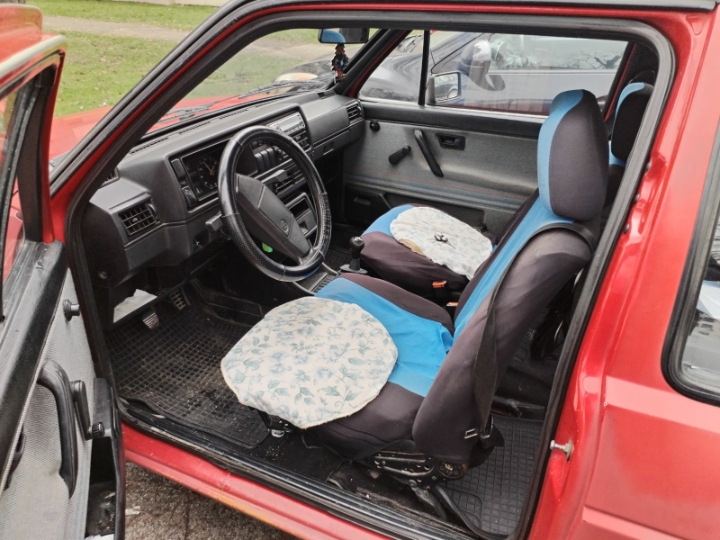 VW Golf 2, 1.6D, 1987. god., crveni