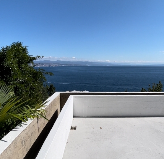 Stan 200 m2 Opatija u rohbau stanju