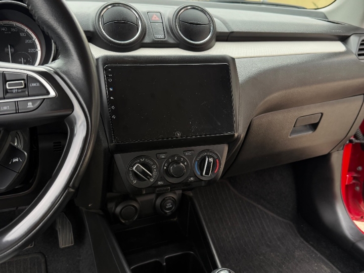 Suzuki Swift, 2021., max oprema 79tkm!