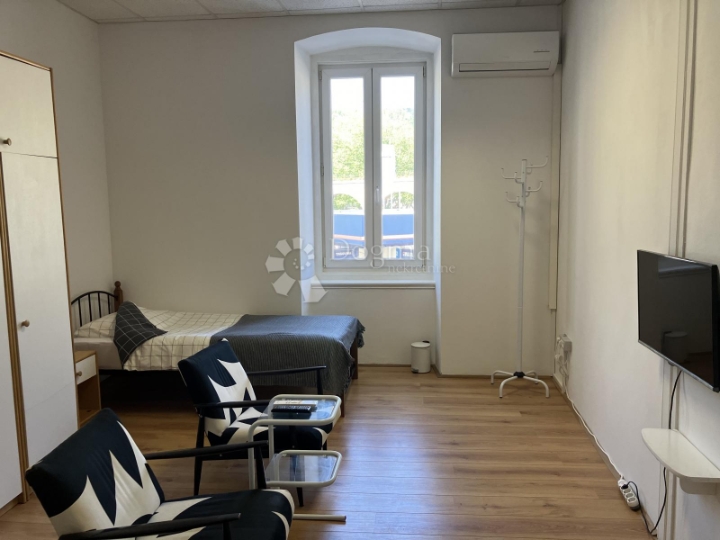 Rijeka centar, stan s dvije stambene jedinice