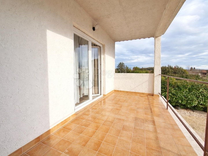 Rovinj, top lokacija, renoviran stan blizu plaže