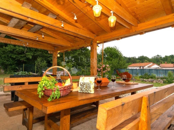 Matulji, najam ville s bazenom