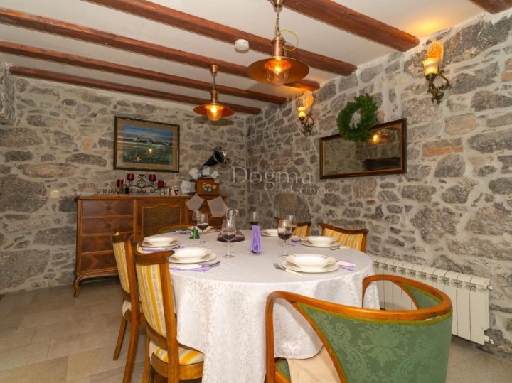 Matulji, najam ville s bazenom