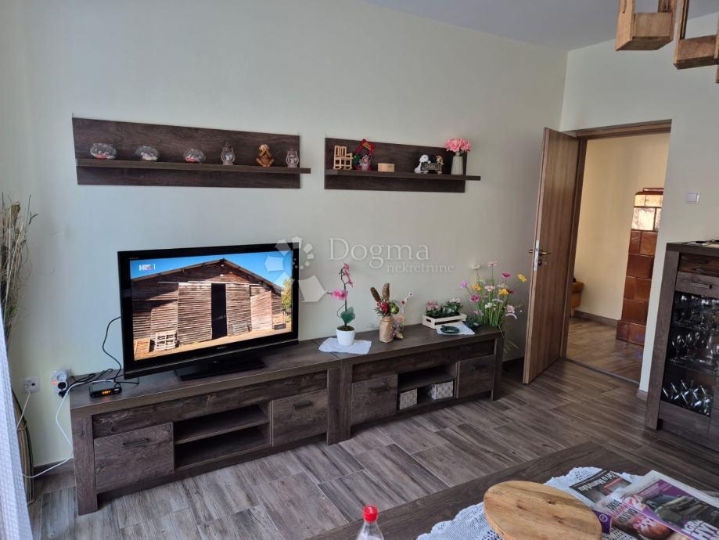 Renoviran stan u Moravicama