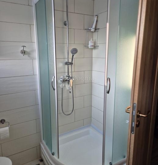 Renoviran stan u Moravicama