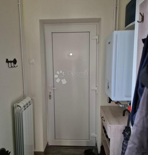 Renoviran stan u Moravicama