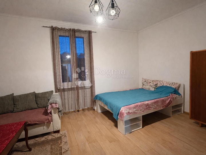 Pula - dva odvojena stana ili jedan veliki dom